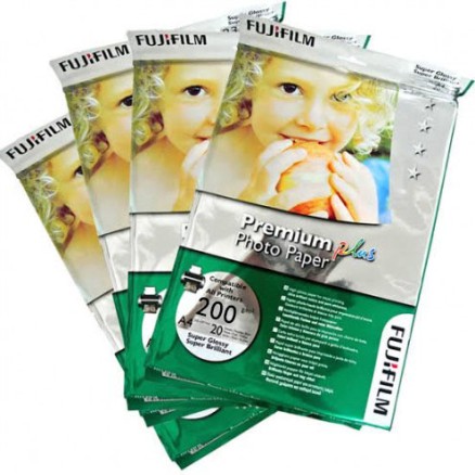 Fujifilm Glossy Premium Photo Paper A4 Size 200 GSM (1 packet 20 Sheets)_4156